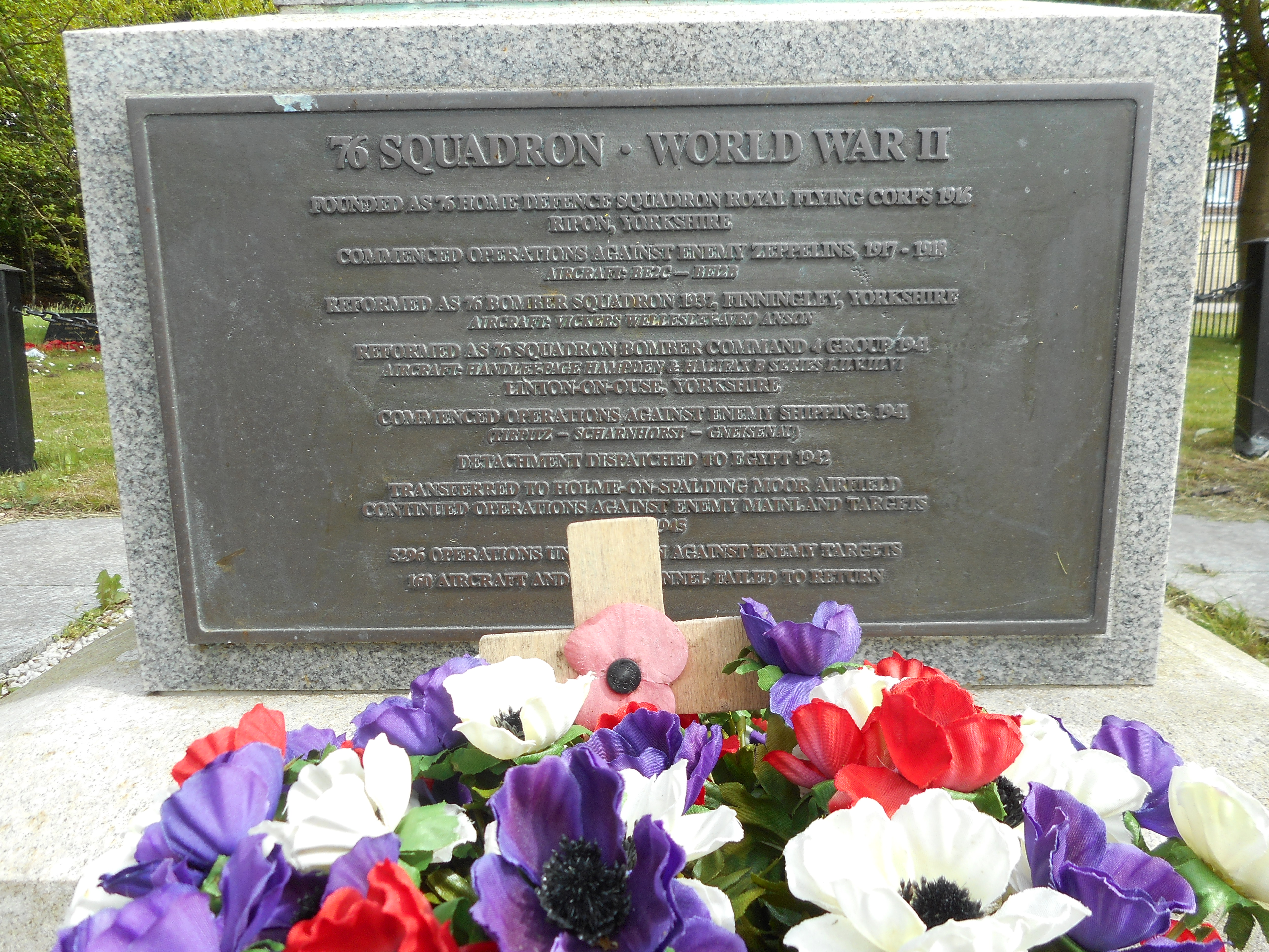 Holme on Spalding Moor (76 Squadron) War Memorials Online